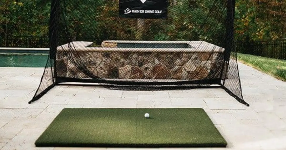 Select-the-Right-Golf-Simulator-for-Your-Needs